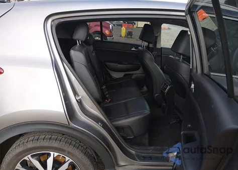 2017 Kia Sportage Ex z USA, uszkodzony, nr VIN KNDPN3AC7H7254673